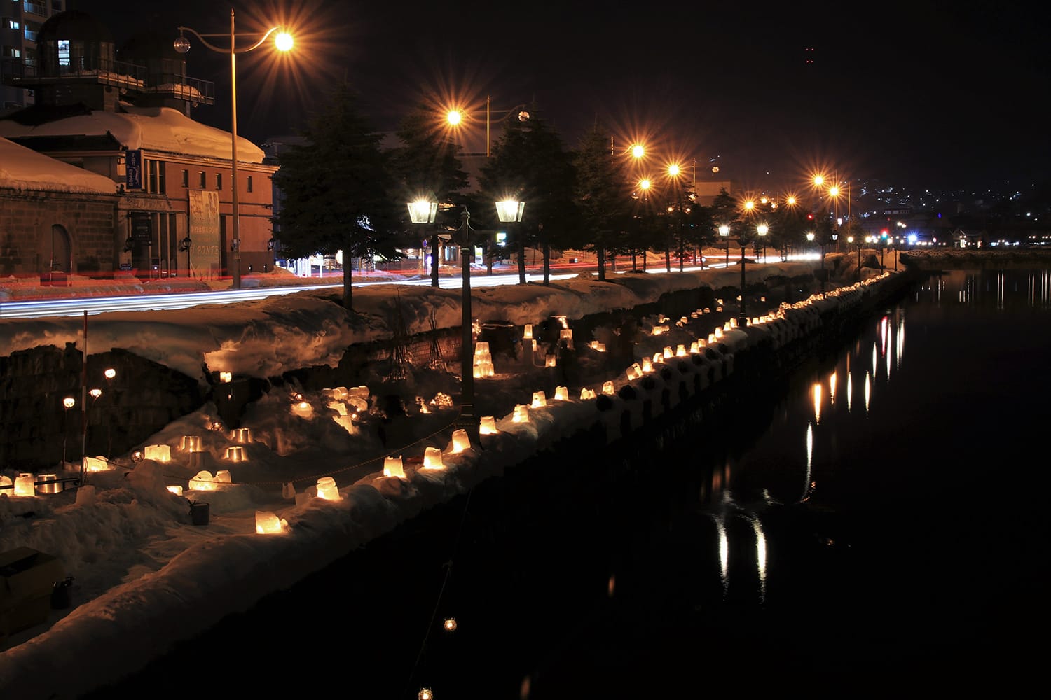 無数のキャンドルに彩られた夜の運河は、普段以上に幻想的でした。
